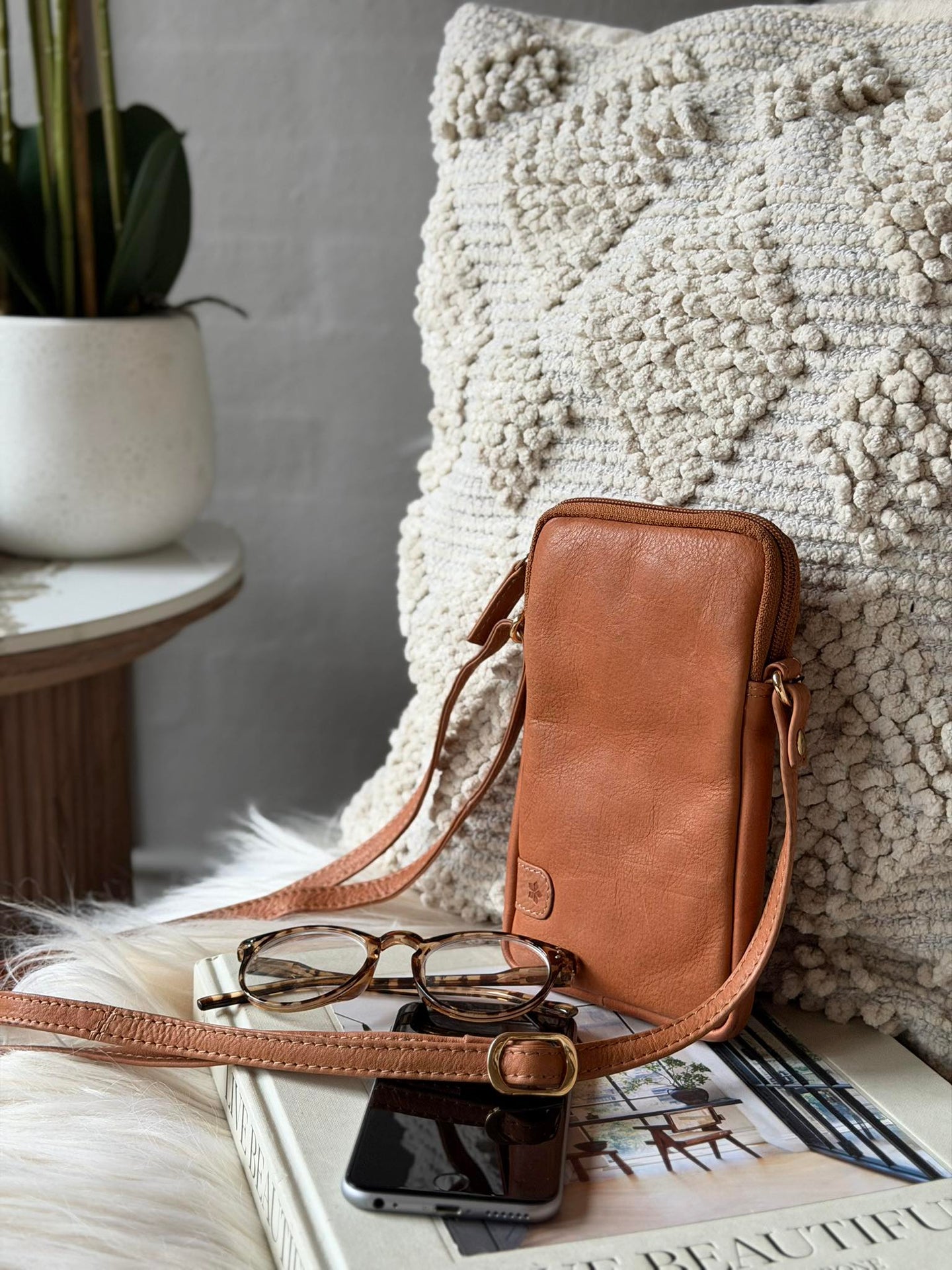 Handytasche Misse - Cognac / Gold