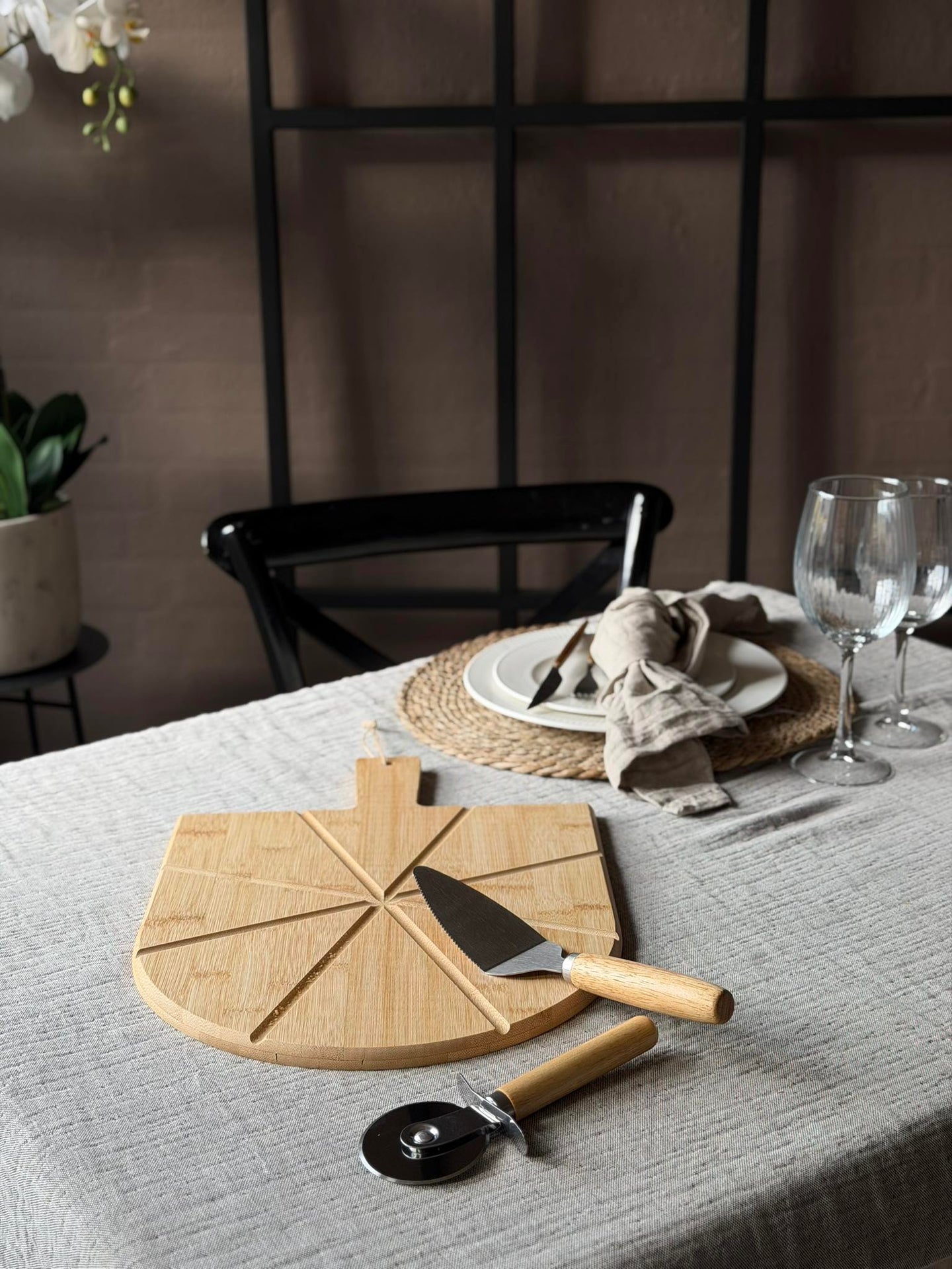 Pizza-Schneidebrett mit 2 Utensilien