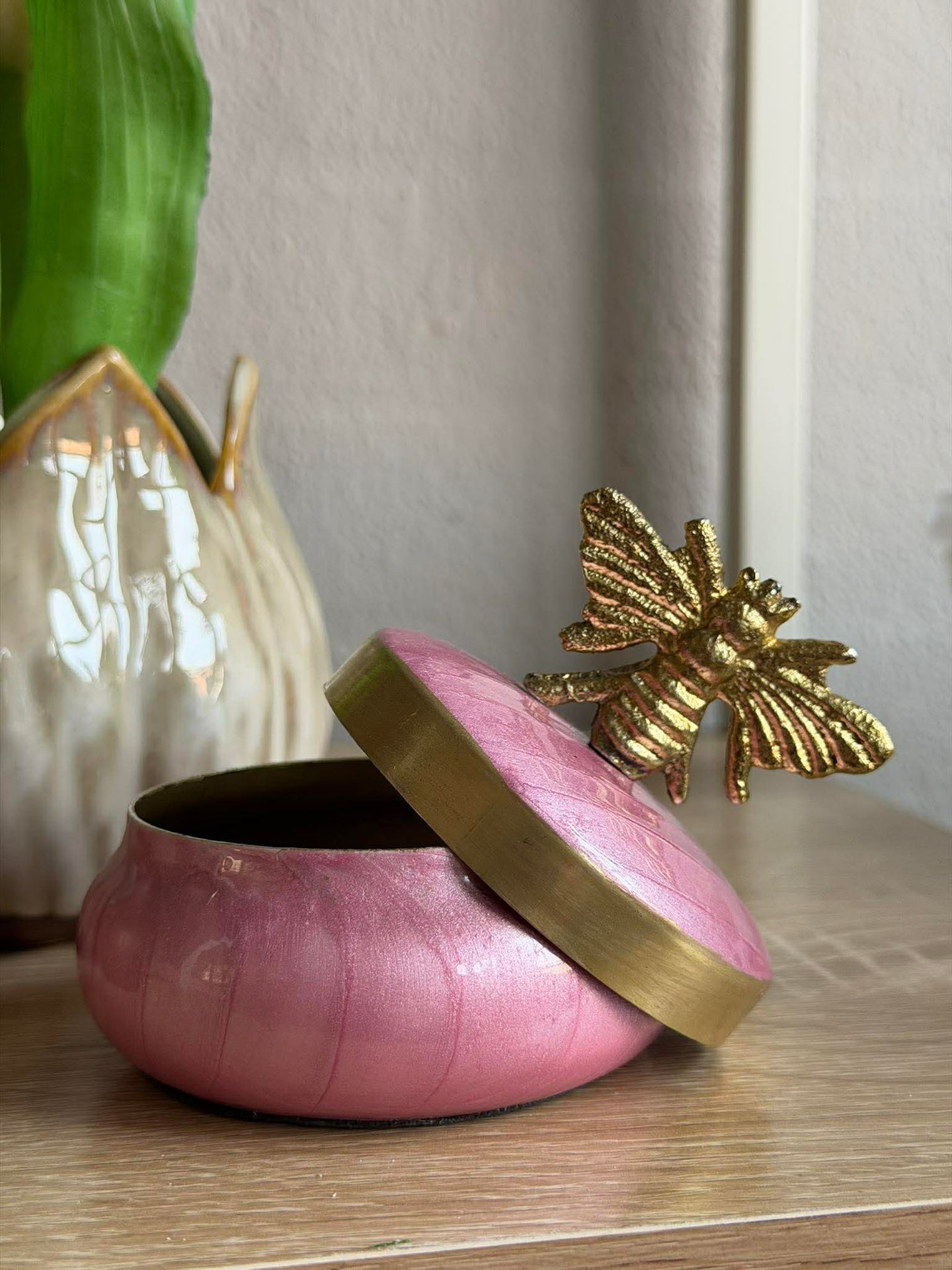 Dose mit Deckel – Pink mit Biene