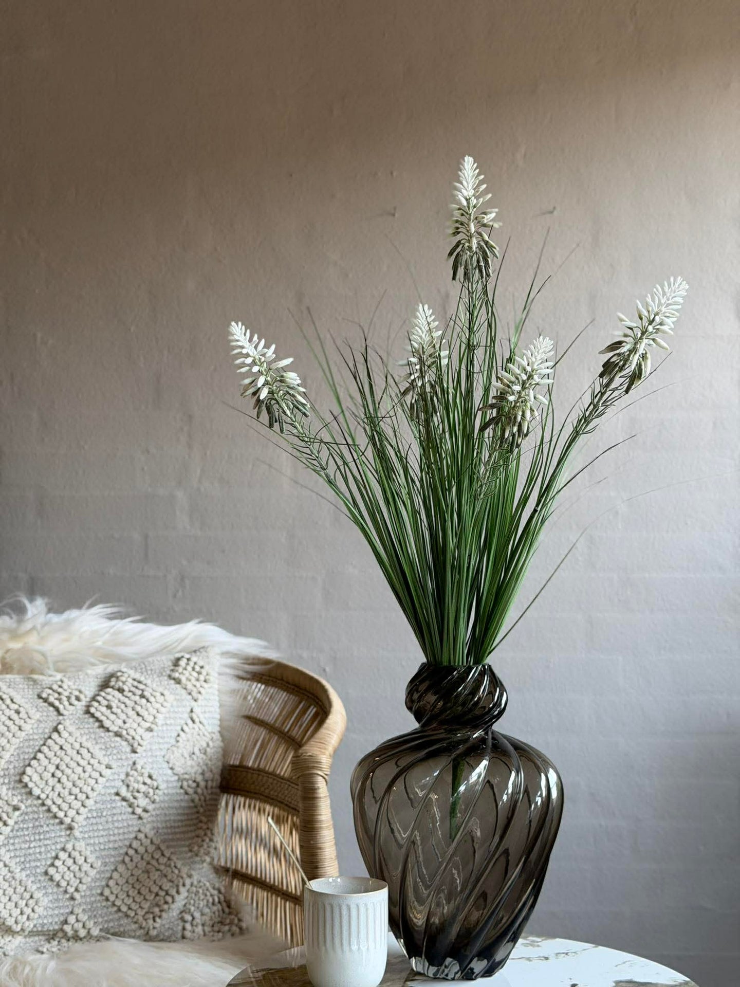 Weiße Lupine im Strauß für innen und außen - 70 cm