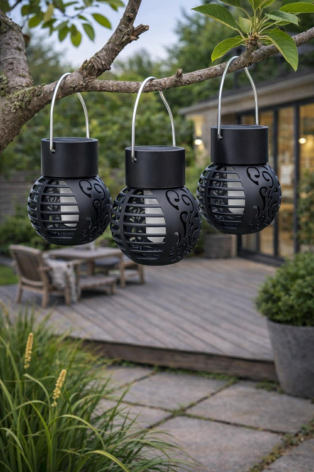 Laterne mit Solarzellen - Saga black