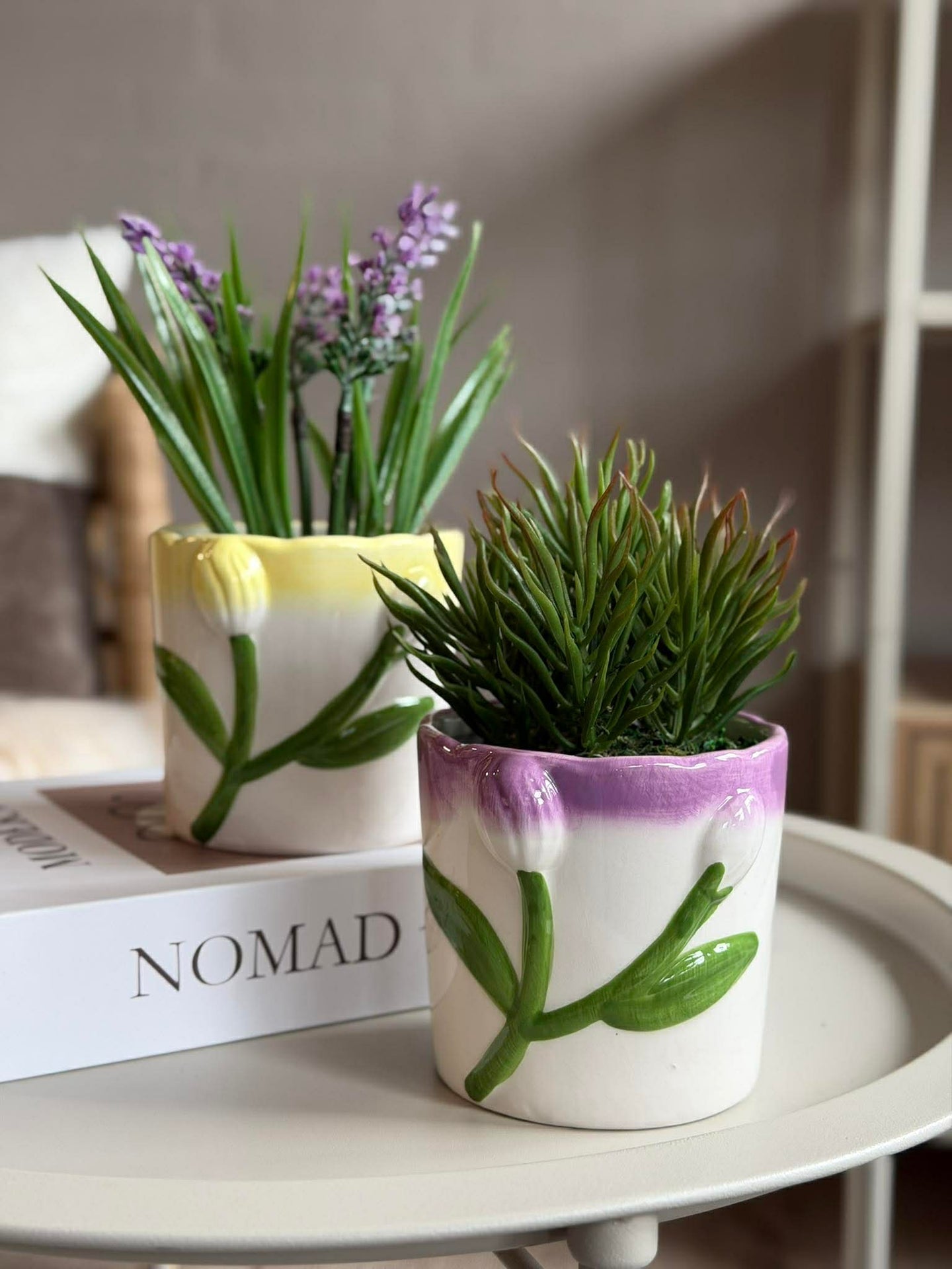 Übertopf mit Tulpe - Mehrere Farben
