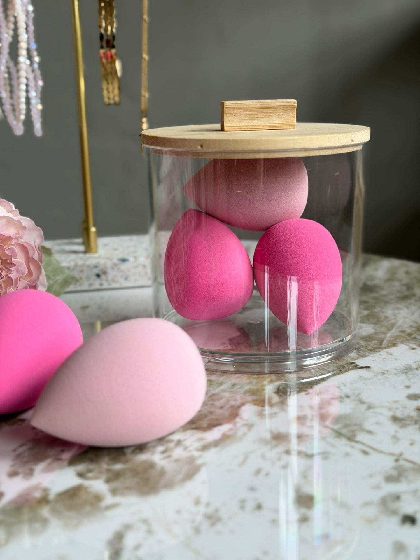 Make-up-Organizer mit Schwämmen - Rund
