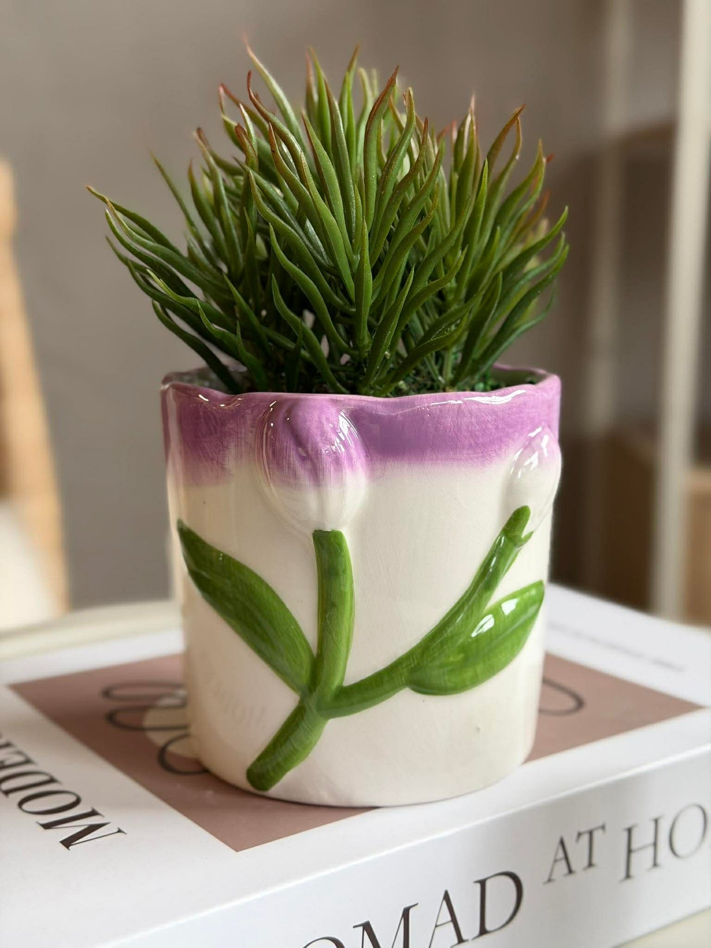 Übertopf mit Tulpe - Mehrere Farben