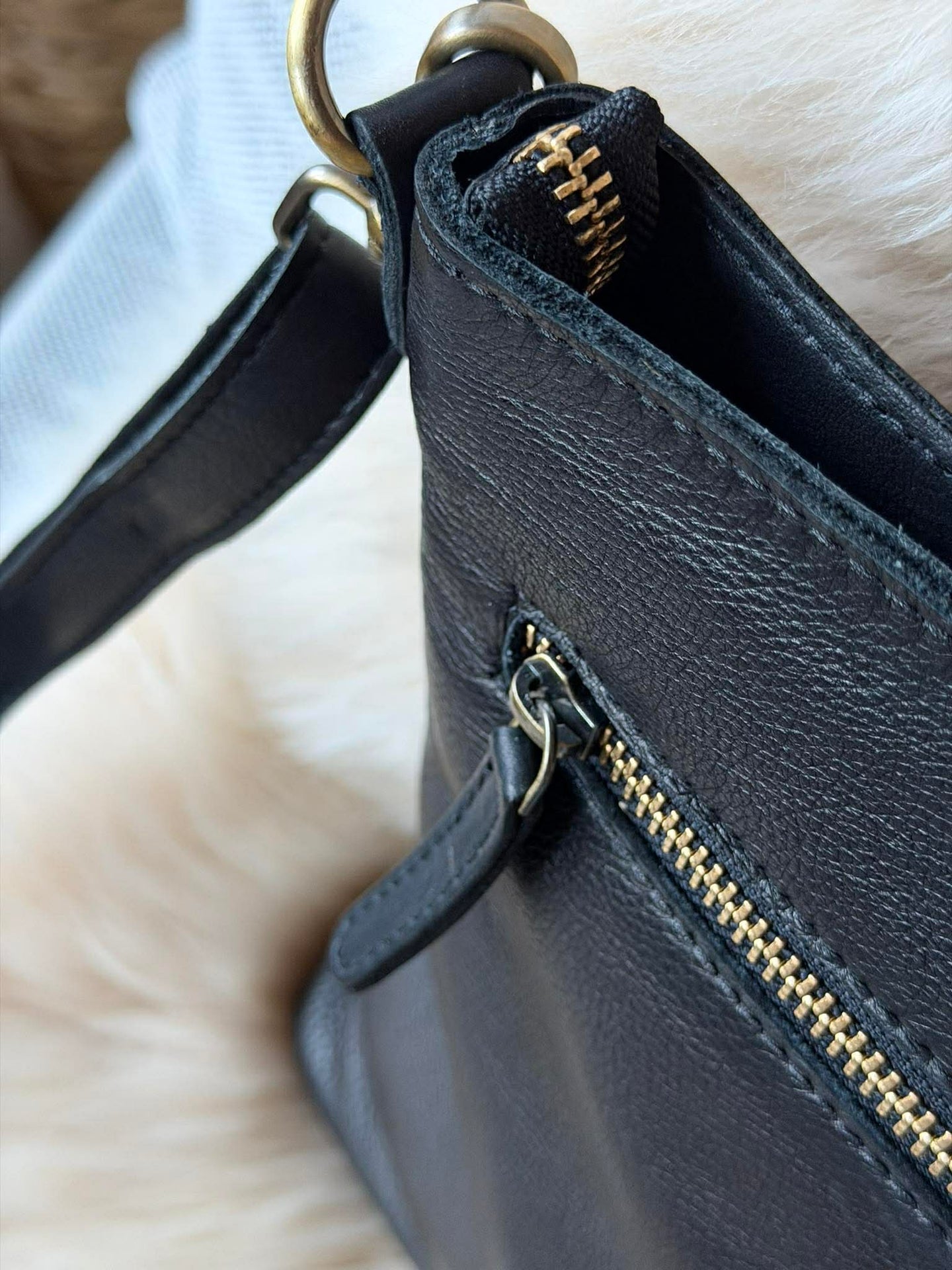 Crossover Moa Small - Schwarz 2. Sortierung
