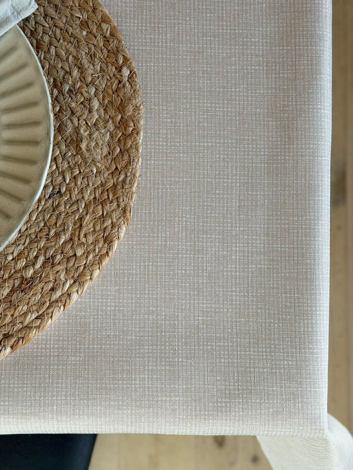 Wasserabweisende Tischdecke - Beige