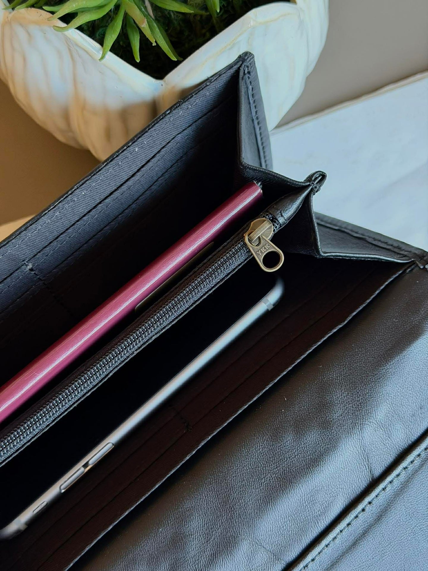 Clutch mit Nieten - LIMA large black