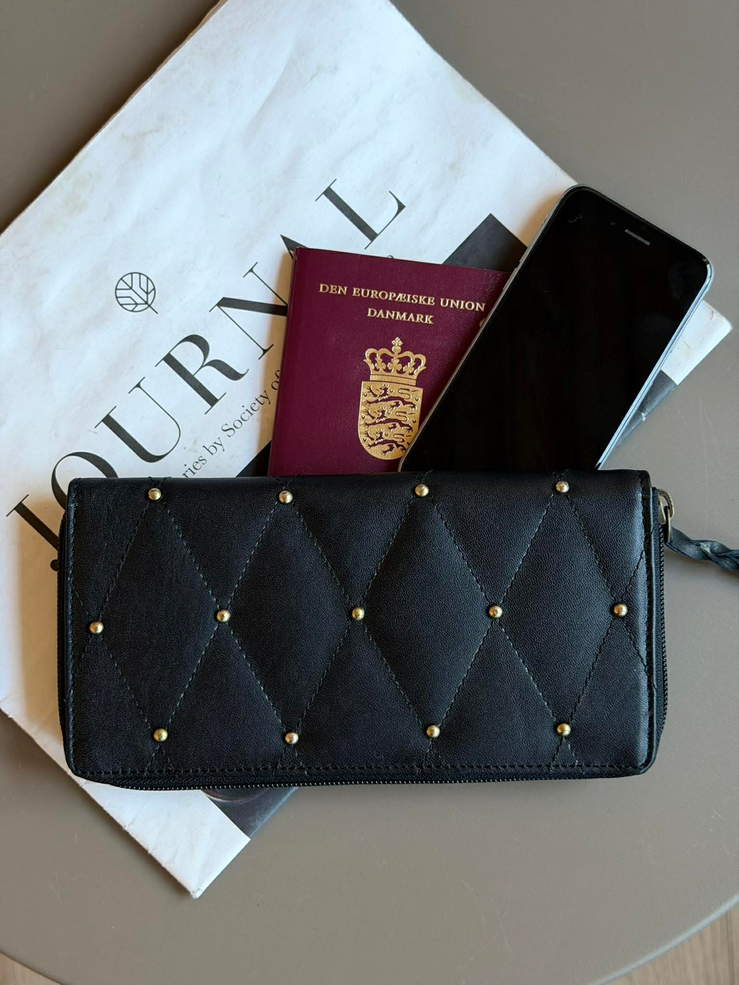 Clutch mit Nieten - LIMA Small schwarz