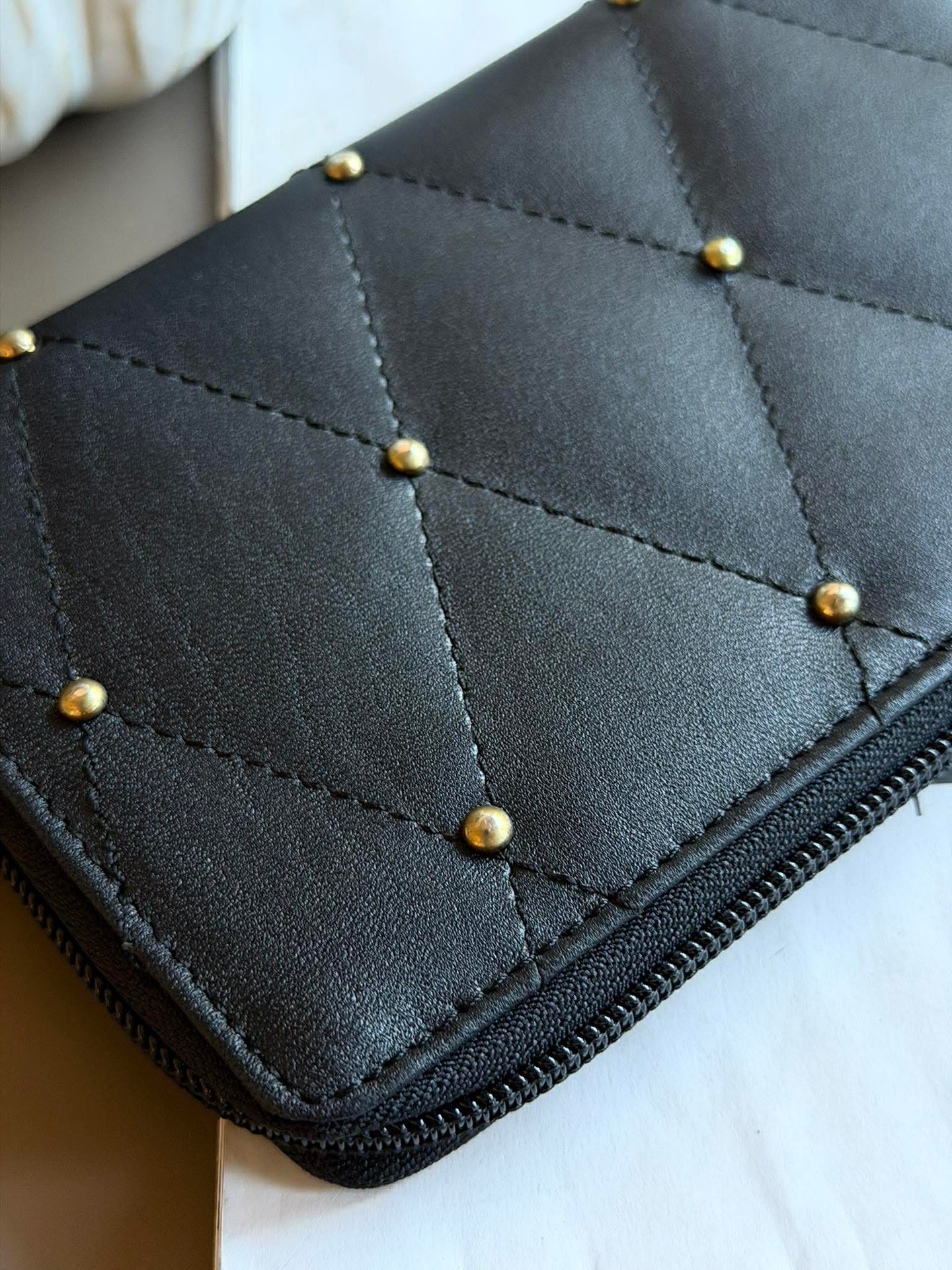 Clutch mit Nieten - LIMA Small schwarz