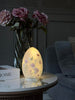 LED-Lampe mit Blumen