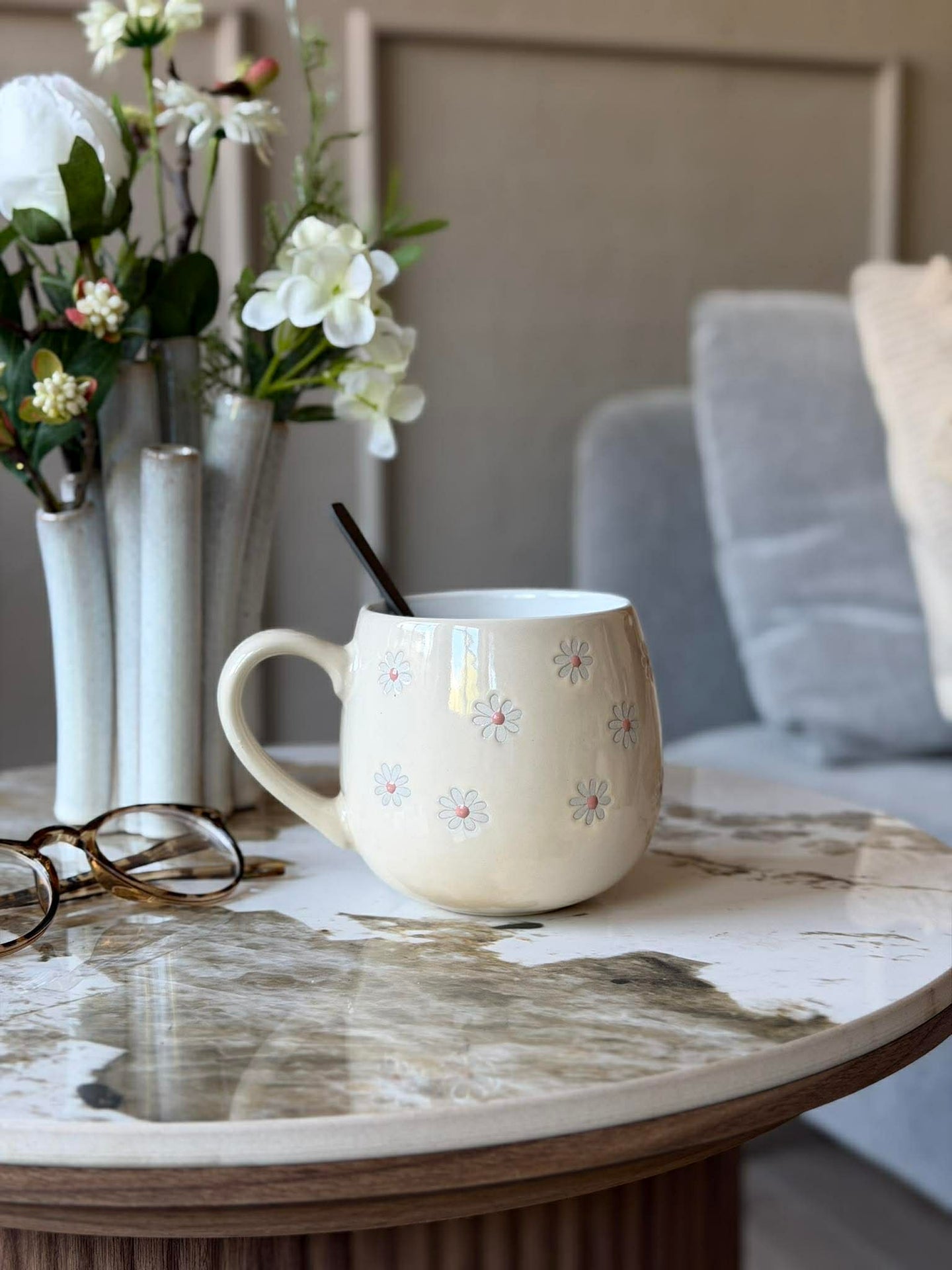 Becher Daisy - Verschiedene Farben