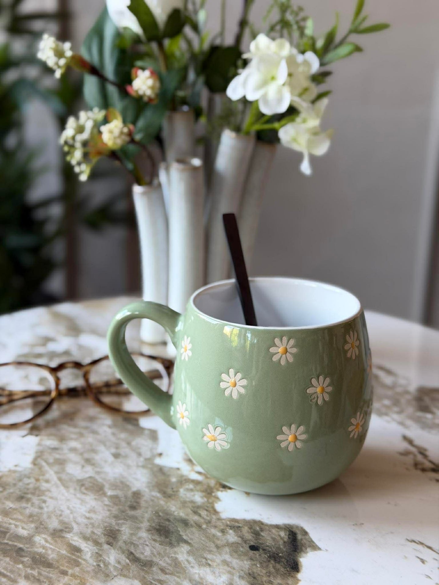 Becher Daisy - Verschiedene Farben