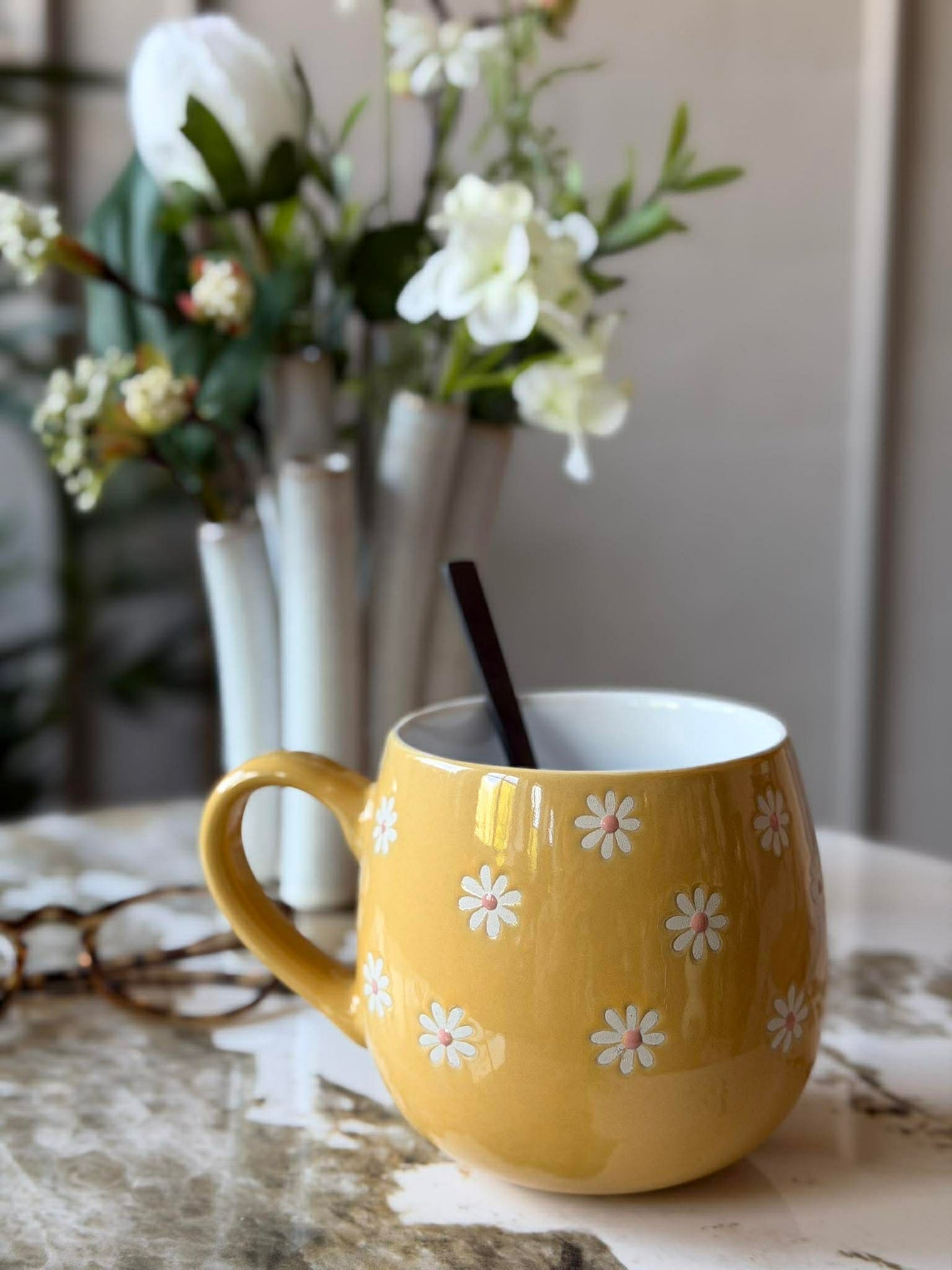 Becher Daisy - Verschiedene Farben