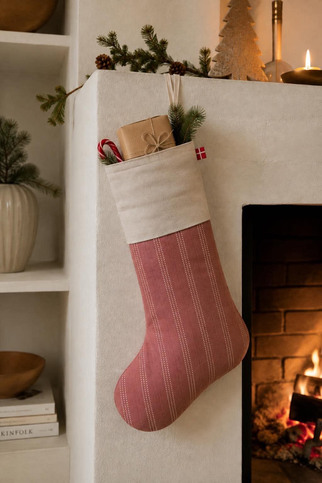 Weihnachtsstrumpf mit Streifen