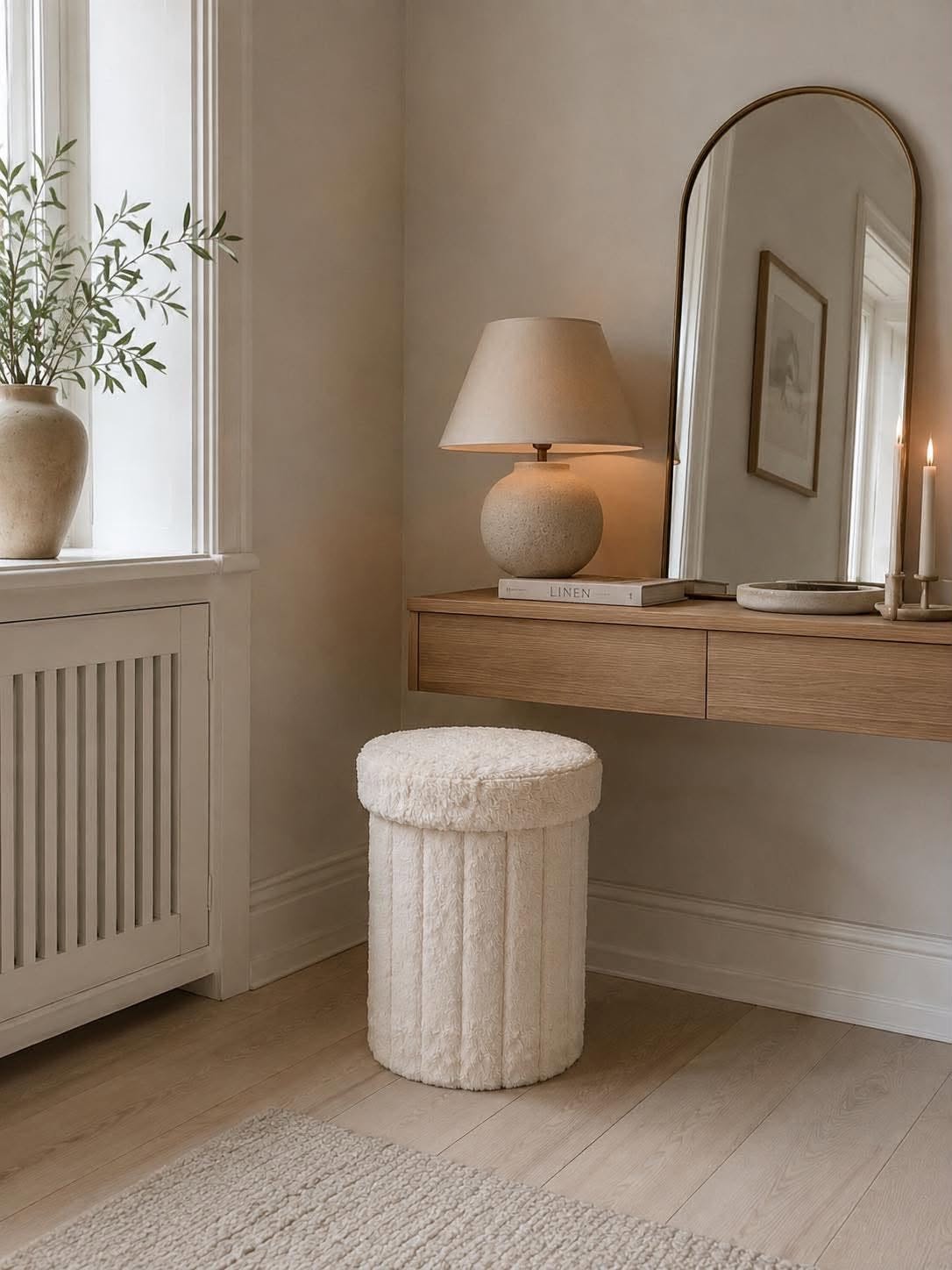 Hocker mit Stauraum