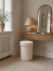 Hocker mit Stauraum