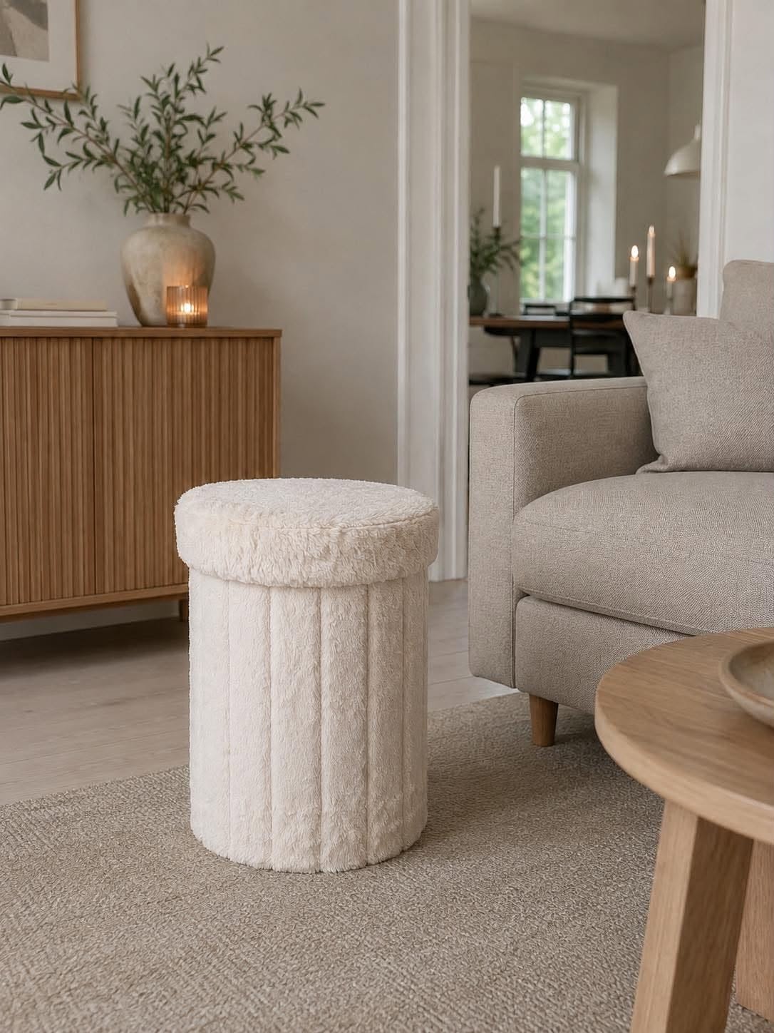 Hocker mit Stauraum