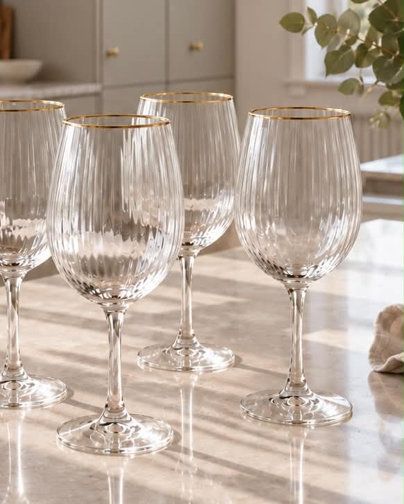 Weingläser Rotwein gerillt mit Goldrand - 4 Stk