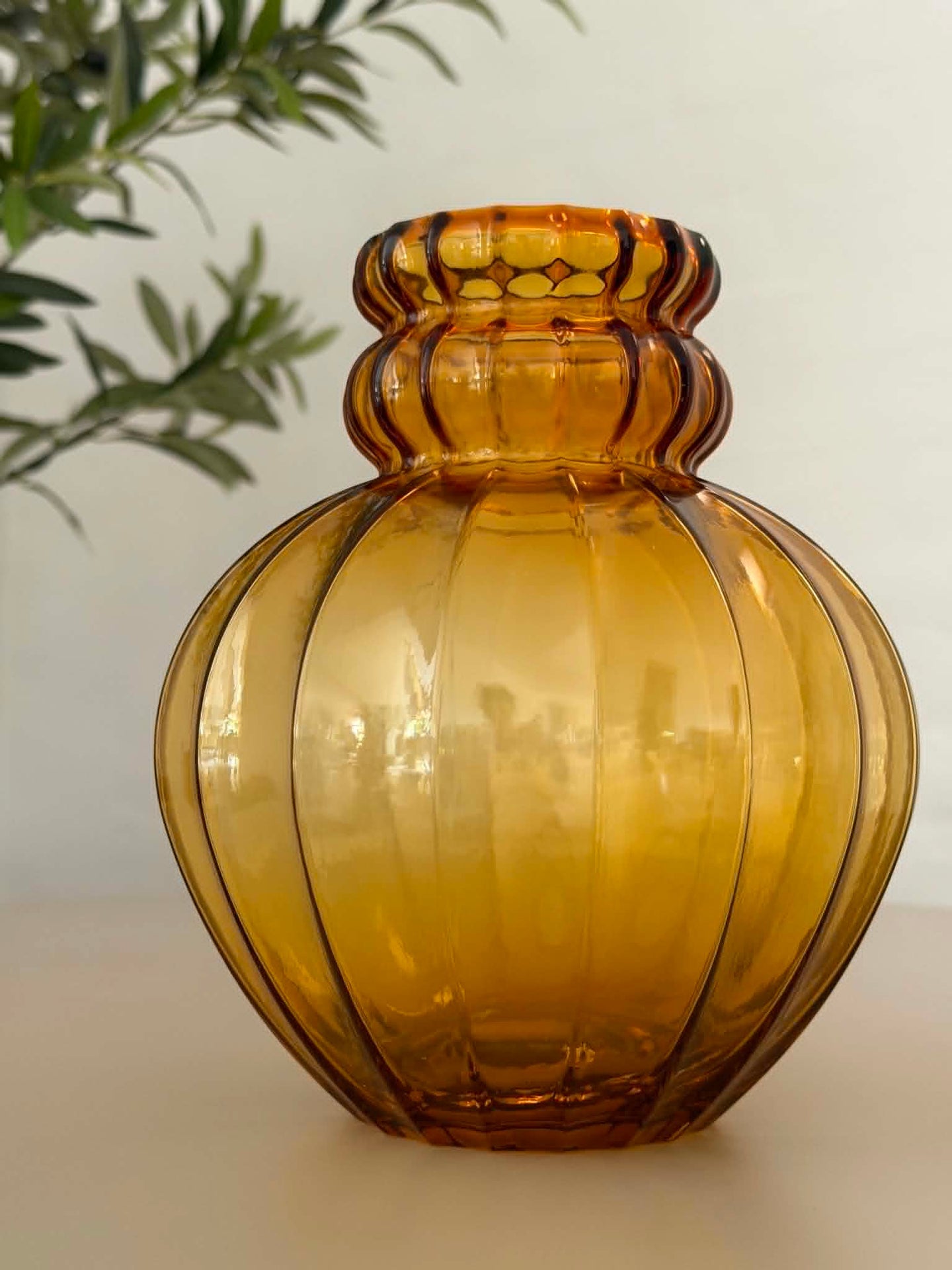 Vase Mary - Bernstein