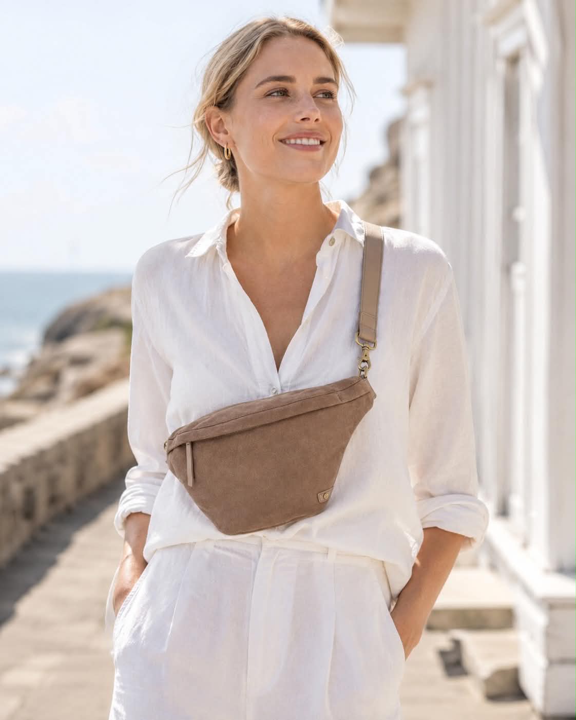 Schöne Wildleder-Bauchtasche - Taupe