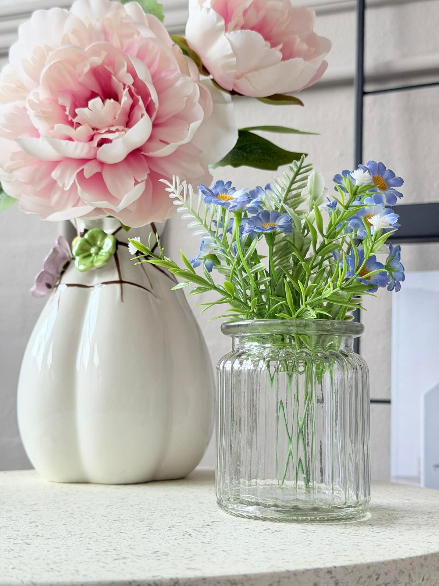 Blumen in Vase - Mehrere Farben