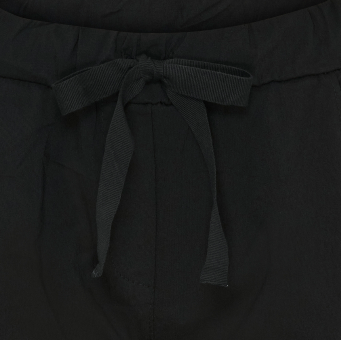 Hose Rosella Black