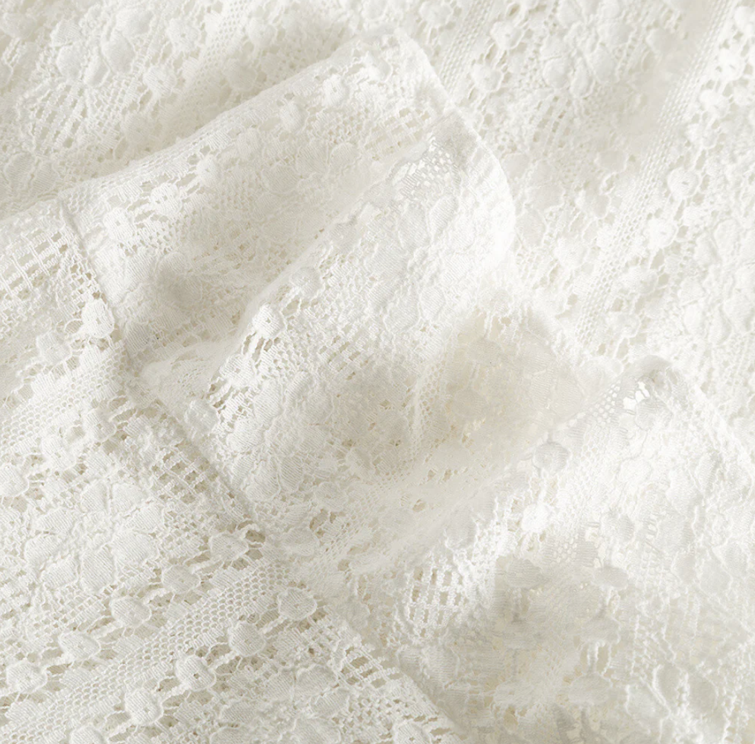Spitzenbluse Nelly - White