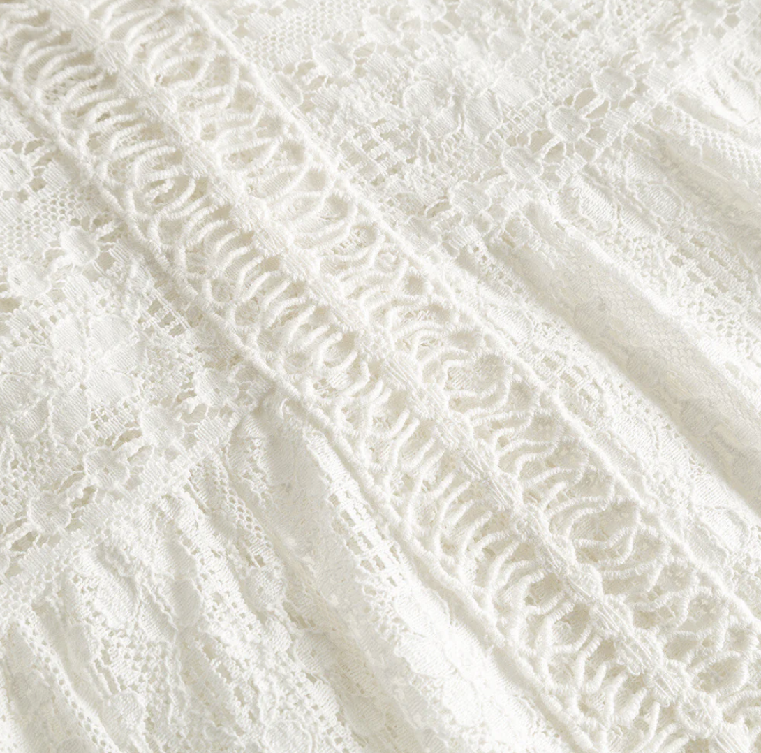 Spitzenbluse Nelly - White