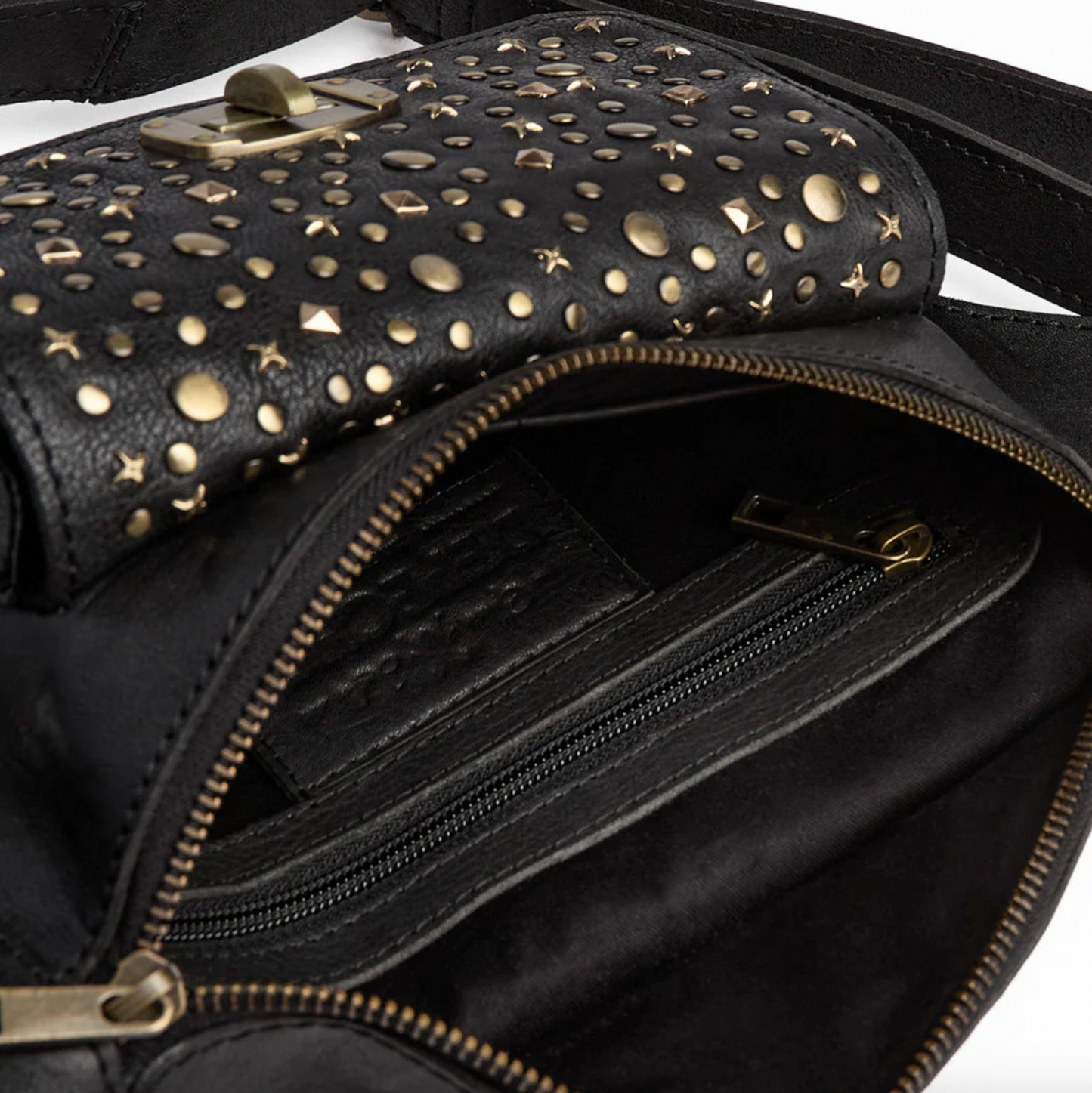Gürteltasche mit Nieten - Schwarz