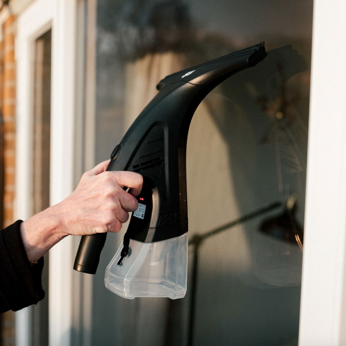 Elektrischer Fensterreiniger