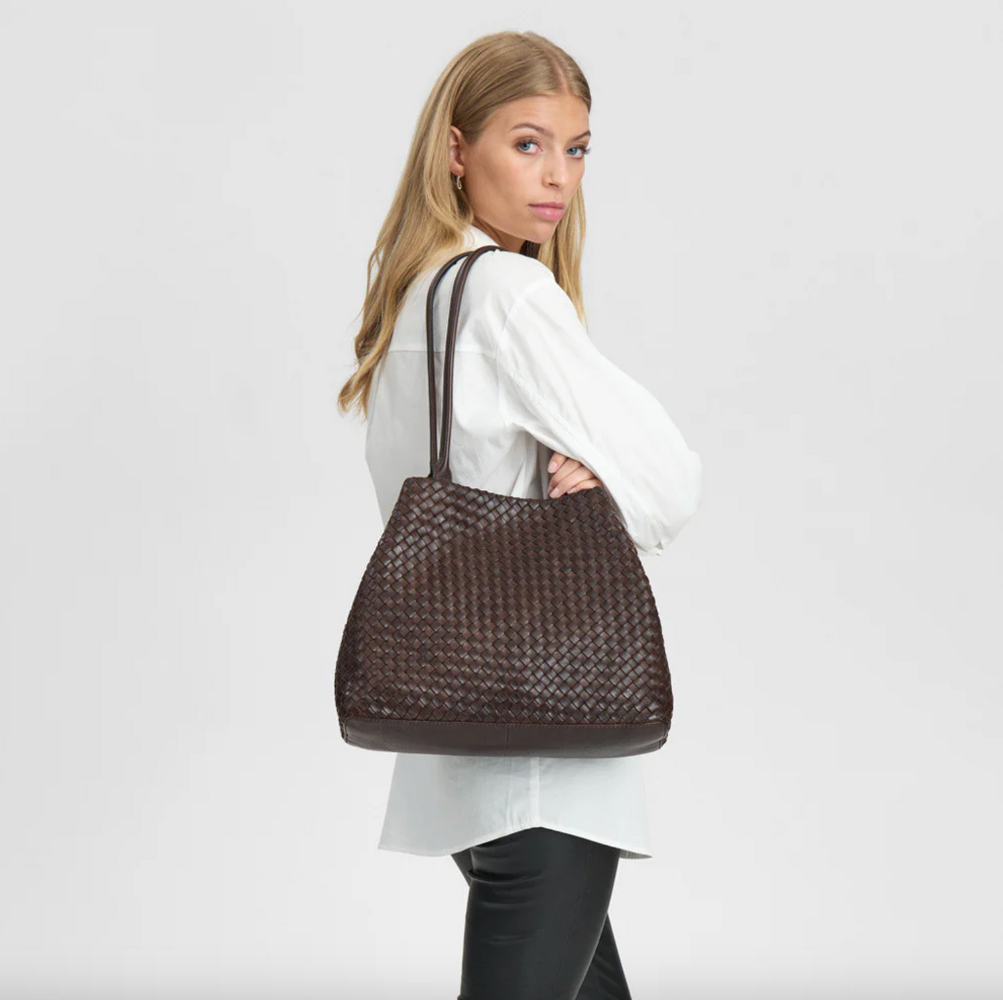 Shopper aus geflochtenem Leder - Braun