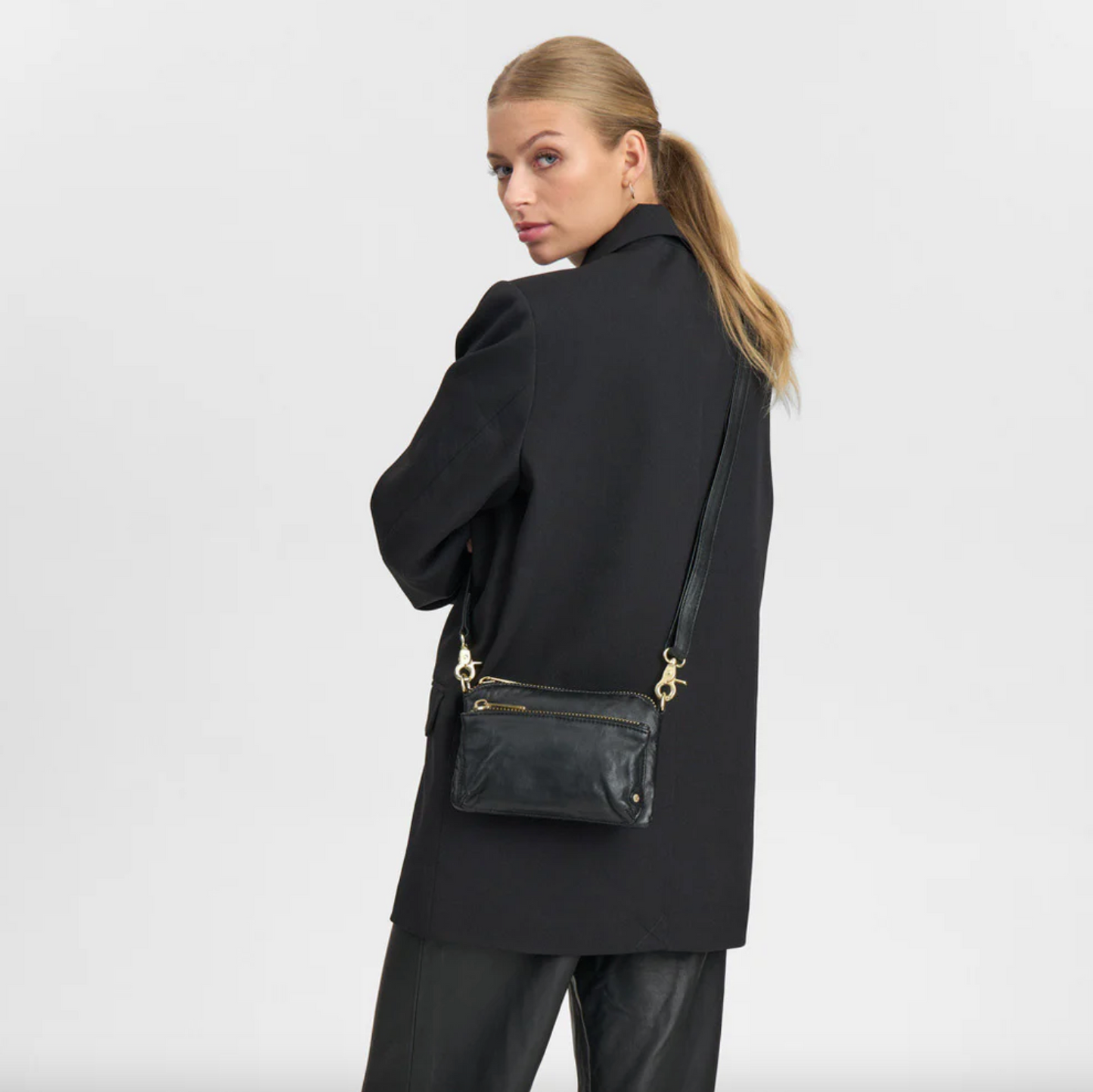 Clutch Crossover - Schwarz / Gold