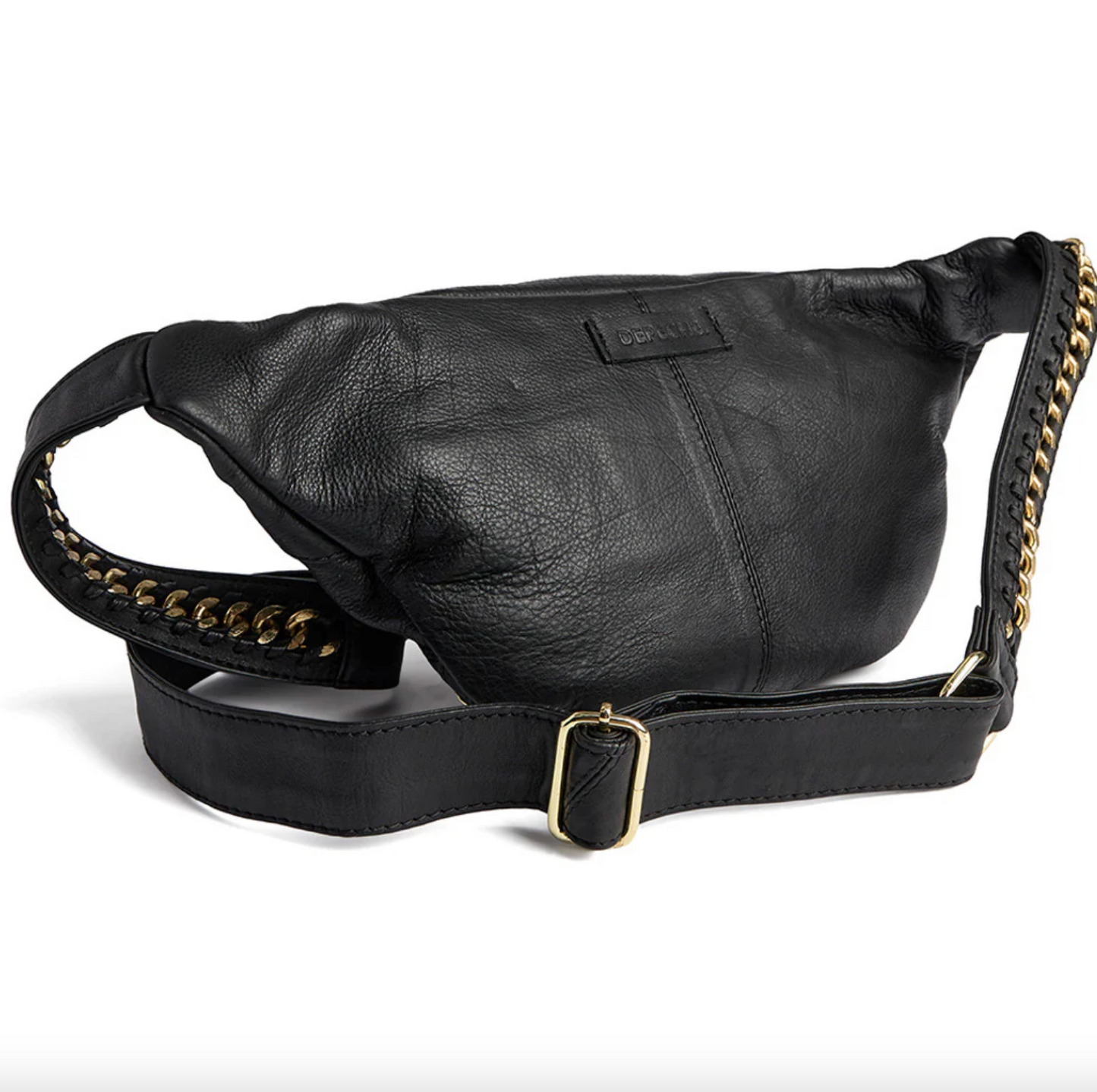 Gürteltasche mit goldener Kette am Riemen