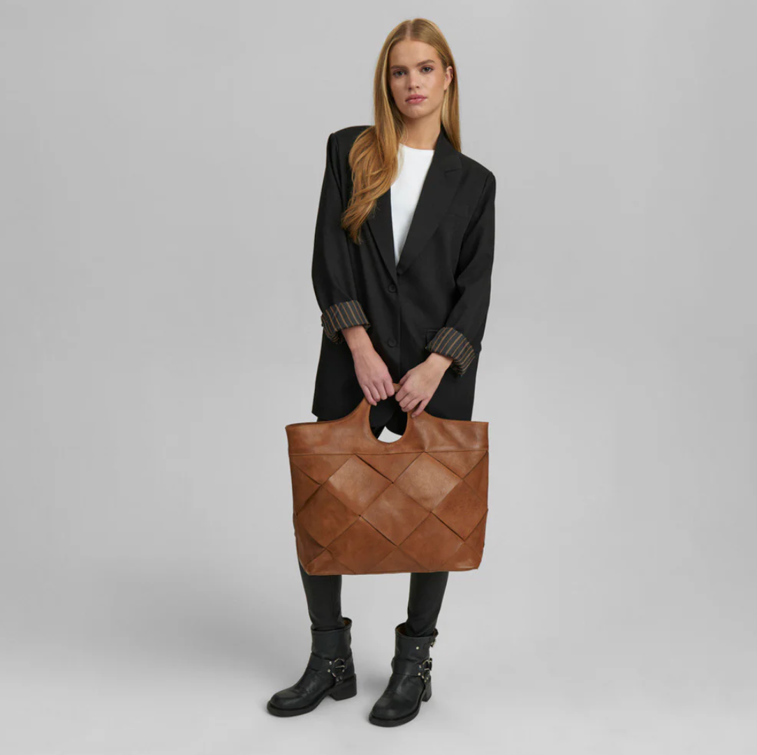 Exklusiver handgeflochtener Shopper - Soft Cognac