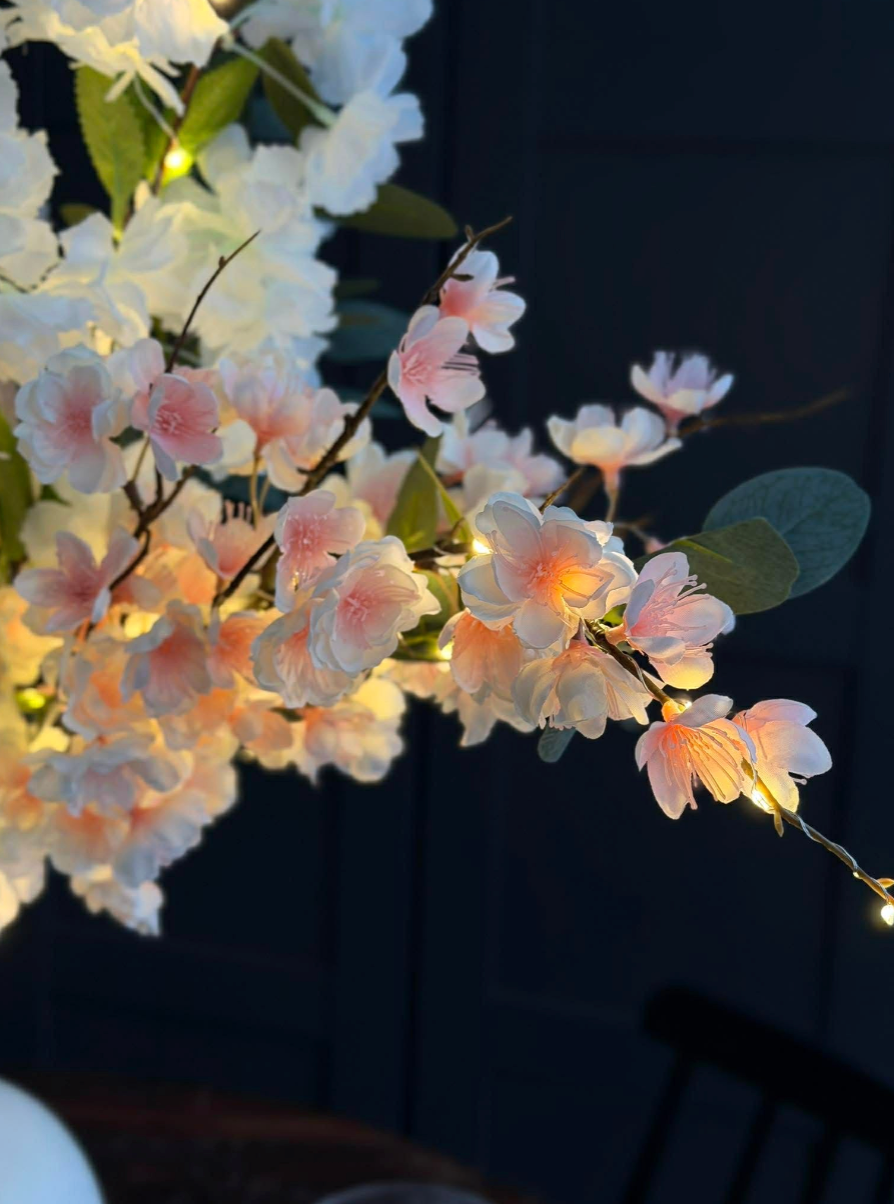 Kirschzweig mit Licht - Rosa / Weiß