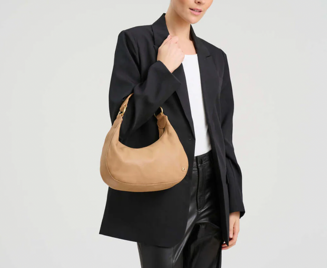 Elegant crossover / håndtaske -  Camel