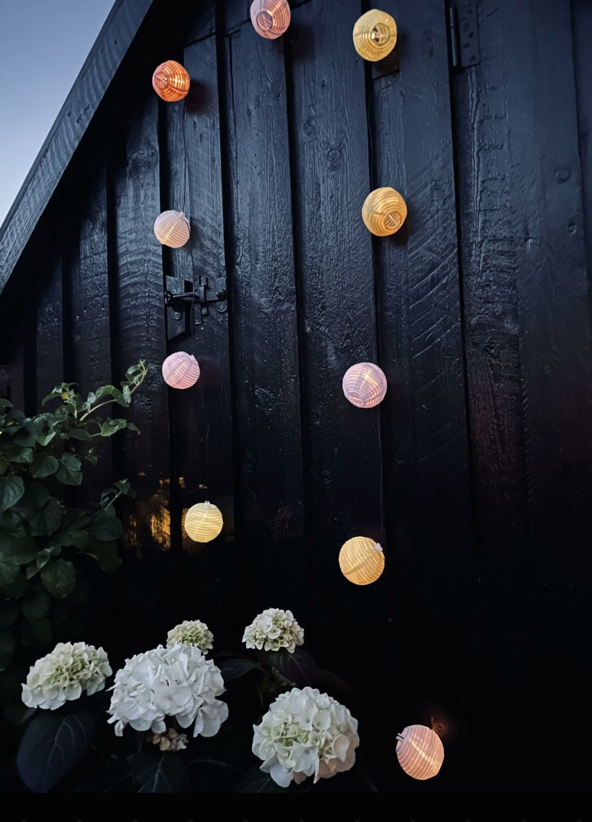 LED-Lichterkette mit Solarmodul - PASTEL Mix 1