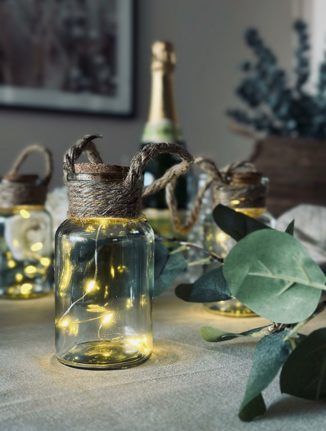 Mini-Laterne aus Glas mit Korkverschluss und Lichterkette