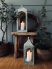Hocker aus recyceltem Holz
