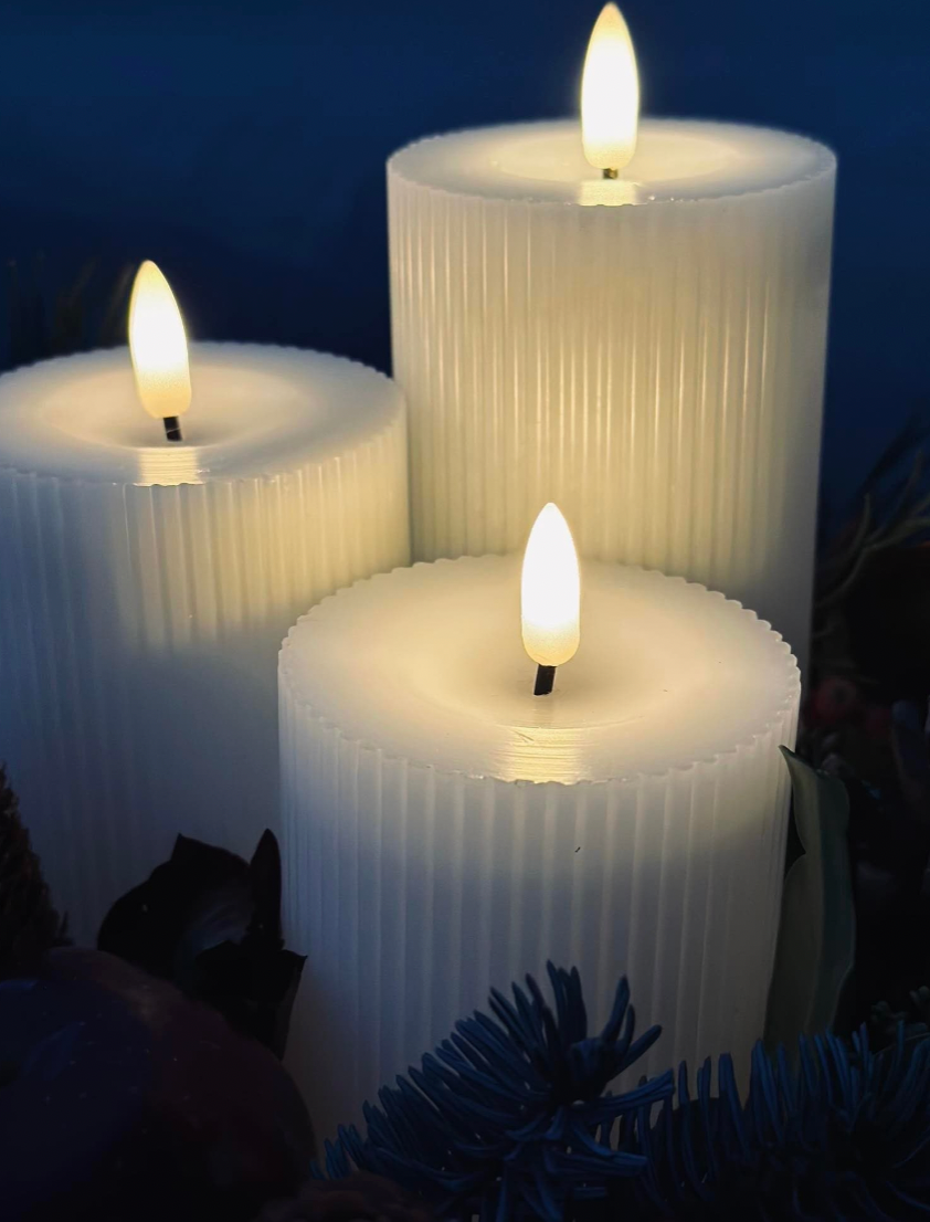 LED-Blockkerzen mit Rillen - Set mit 3 Stk inkl. Fernbedienung
