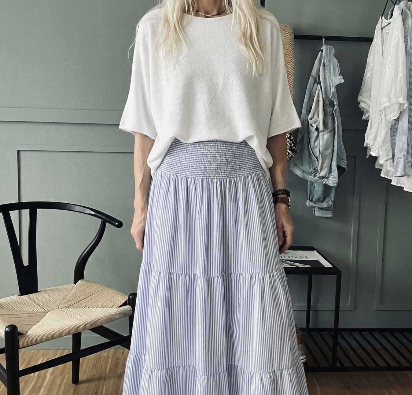 Rock mit Smock – Blau gestreift