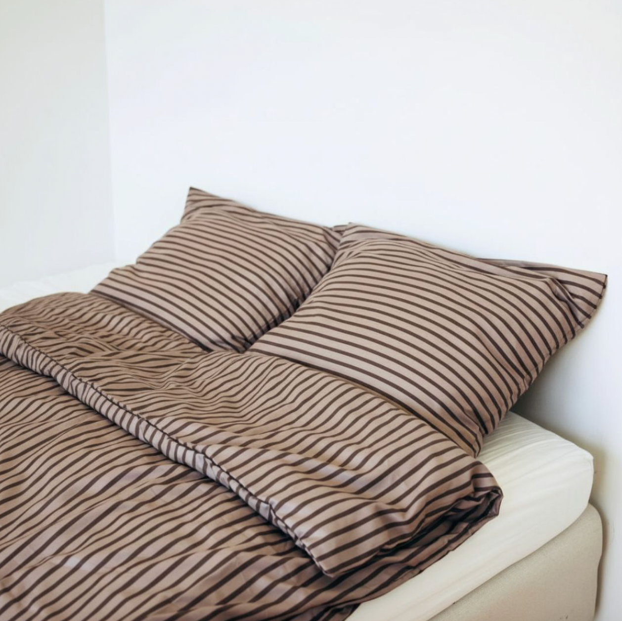 Gestreifte Bettwäsche beige Streifen 140x200