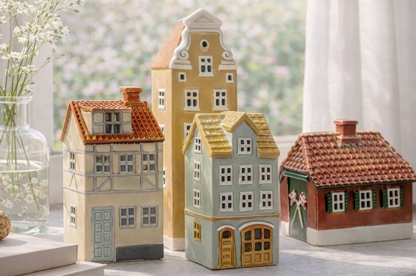 Lichthaus aus Keramik im Fachwerk-Look