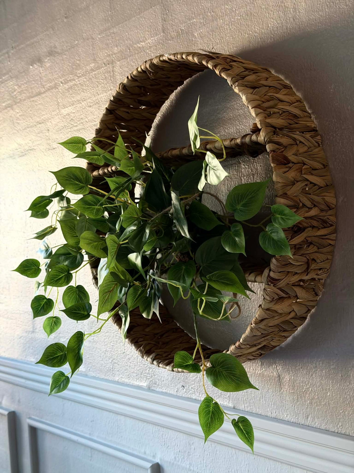 Regal aus Wasserhyazinthe - Ø 50 cm.