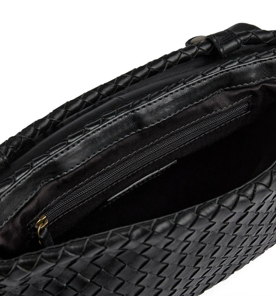 Copy of Elegante Crossover - Black