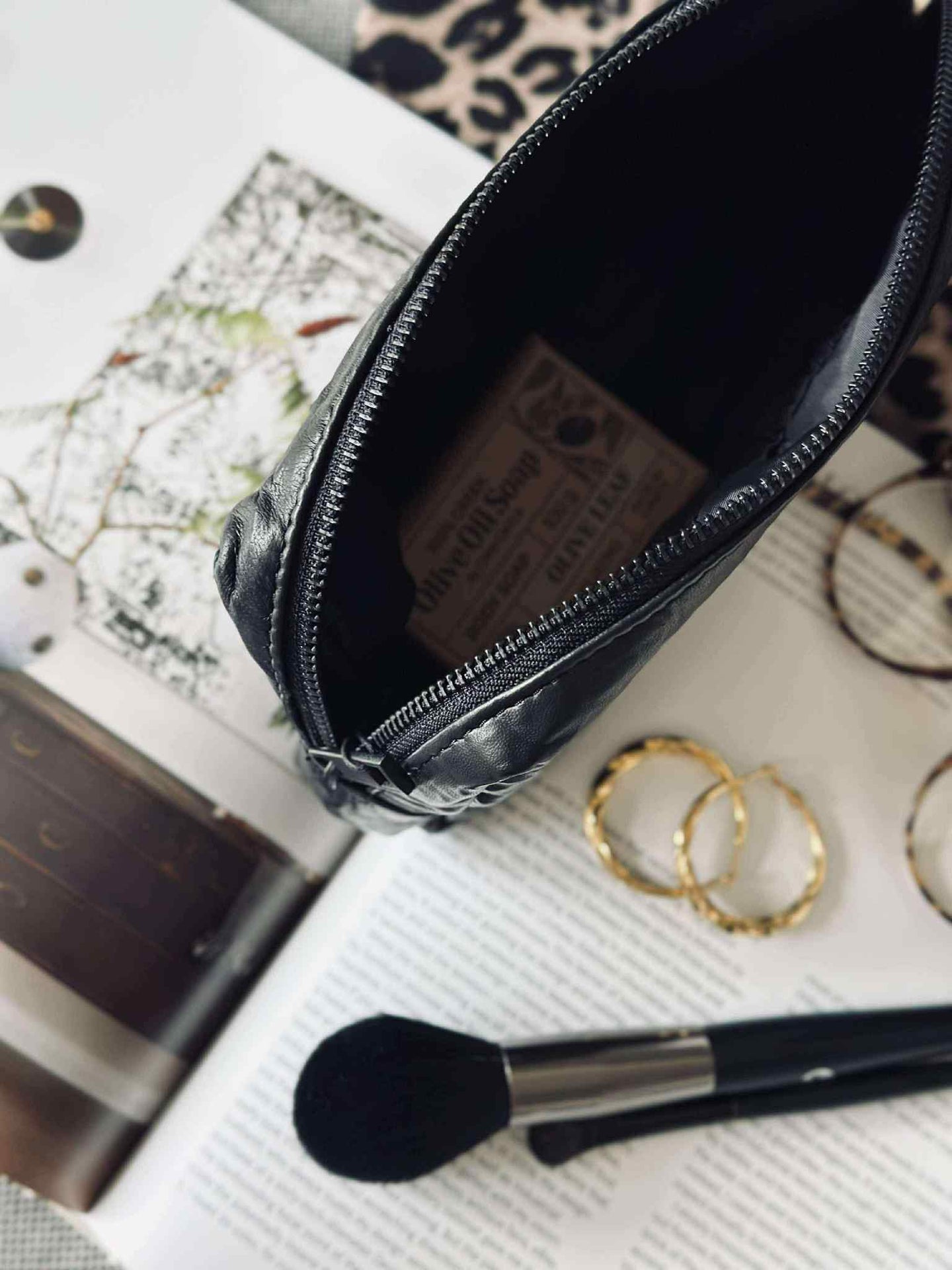 Kosmetiktasche - Black / black