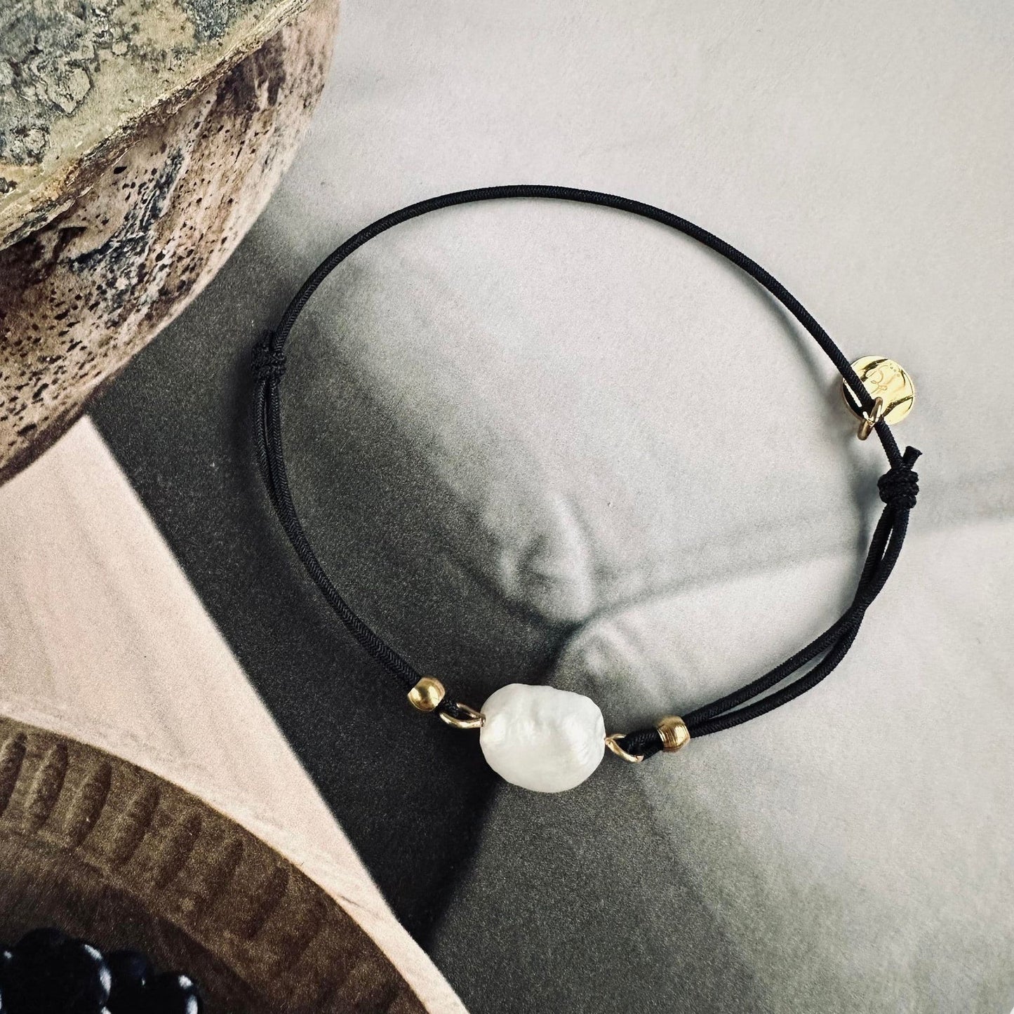 Armbånd Bella m. Ferskvandsperle - VIAMAJA.DK