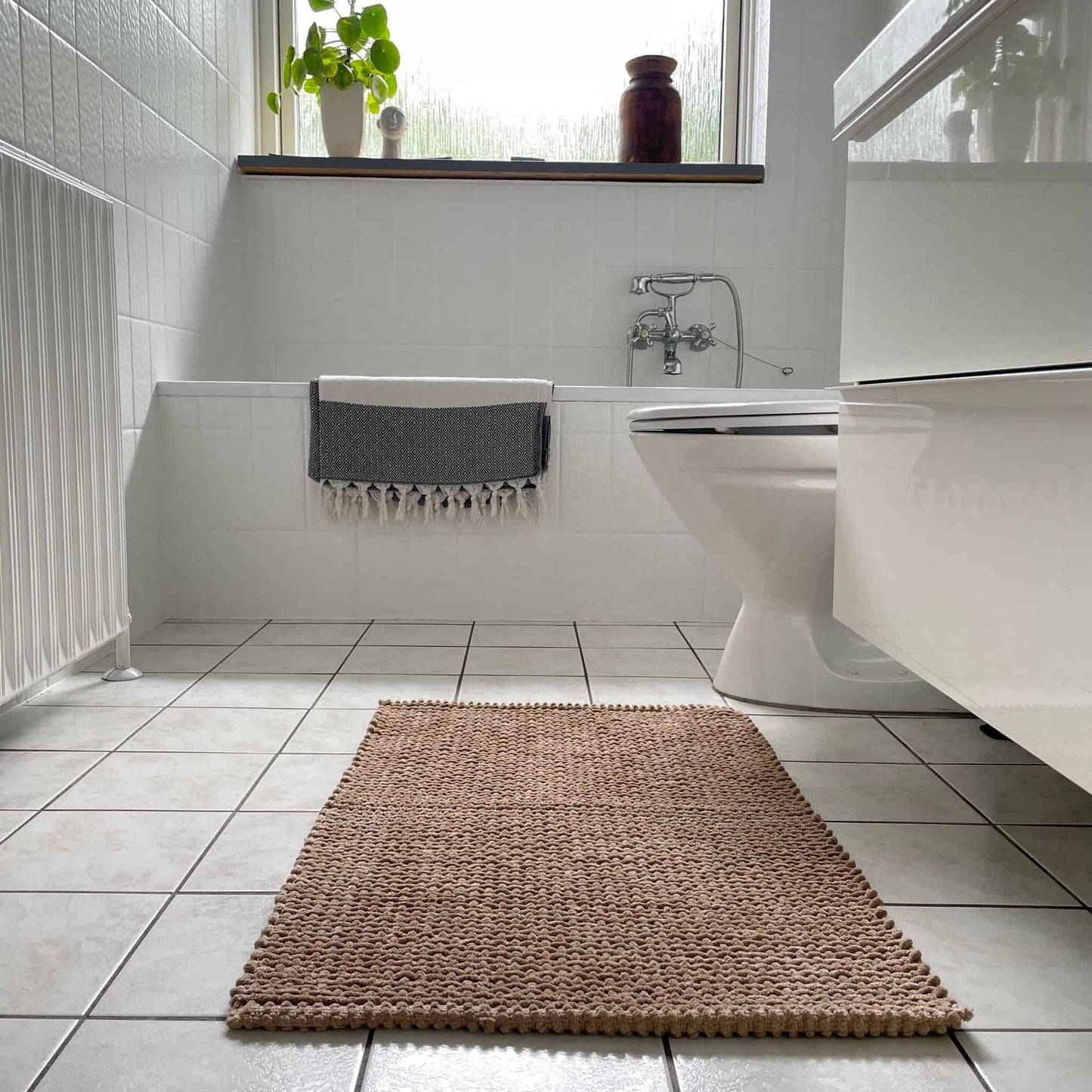 Bademåtte 50x80cm – Sand - VIAMAJA.DK