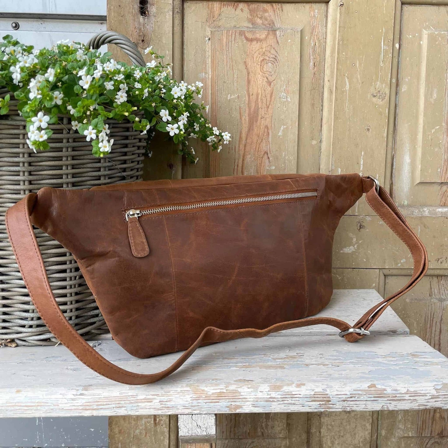 Bæltetaske PERSY med dobbeltlynlås – Cognac XL - VIAMAJA.DK