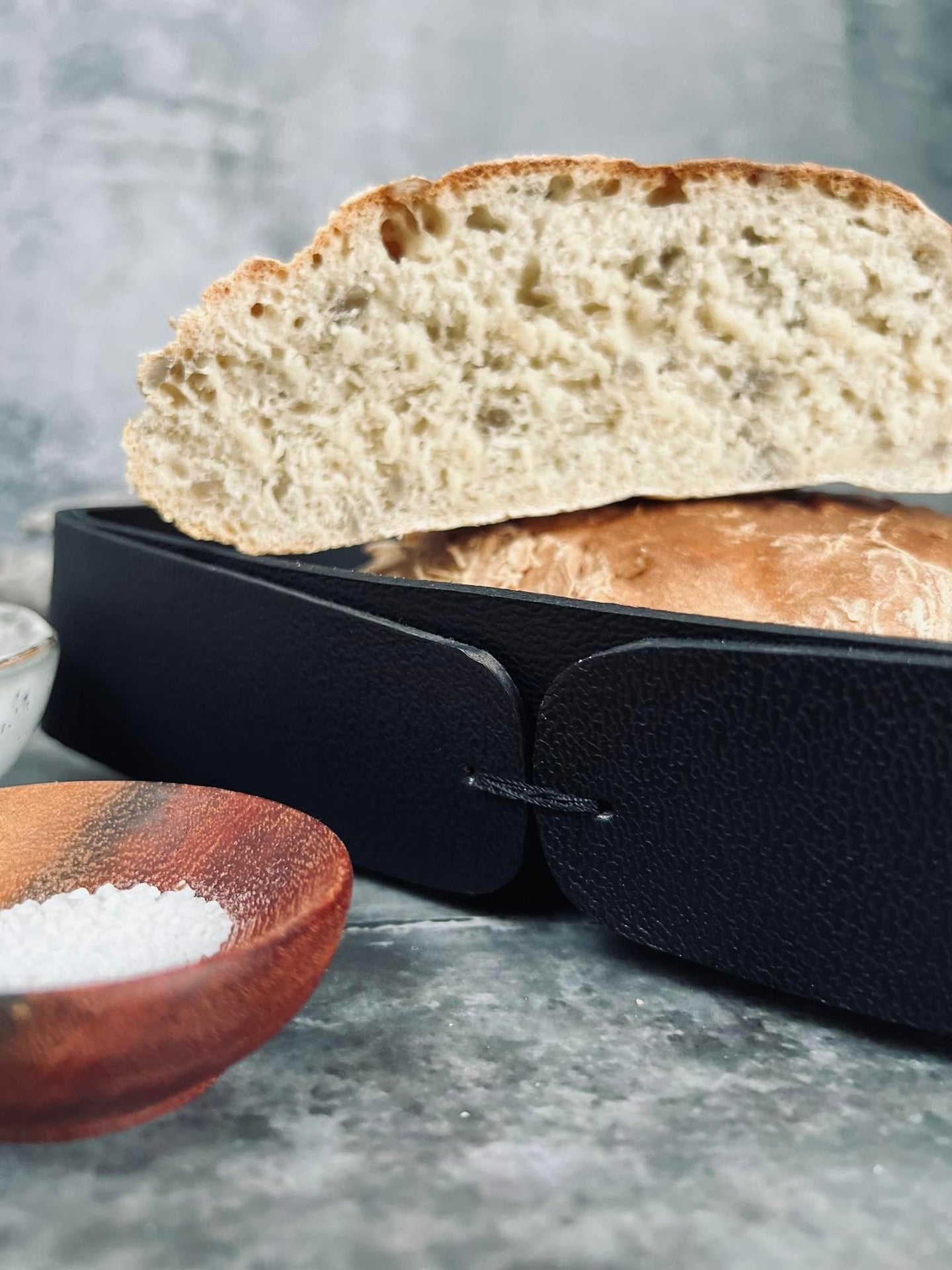 Bakke i sort læder - VIAMAJA.DK